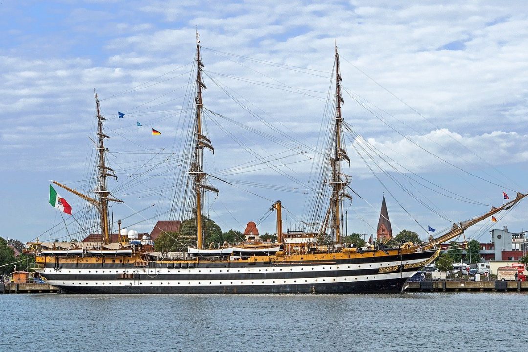 Novant’anni dell’Amerigo Vespucci. Gli auguri del presidente di Assarmatori Stefano Messina