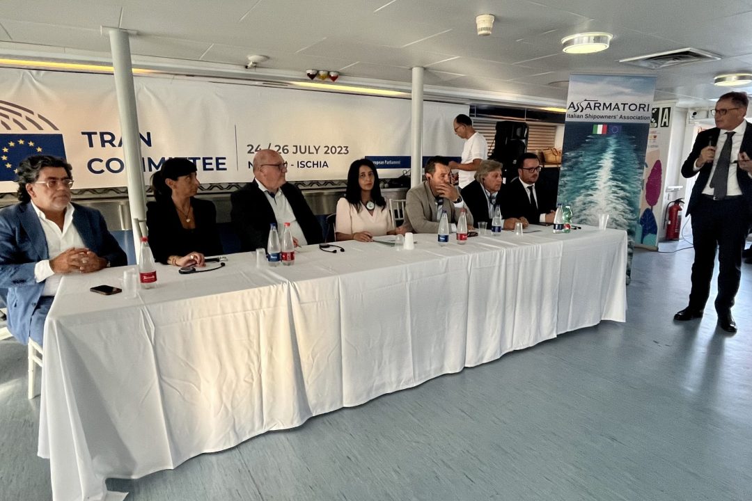 Gli Armatori del Golfo di Napoli incontrano il Parlamento Europeo. “Insieme per tutelare i collegamenti con le Isole minori”