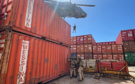 Fucilieri della Brigata Marina San Marco sulla portacontainerJolly Oro: esercitazione congiunta Marina Militare-Assarmatori-Ignazio Messina & C.